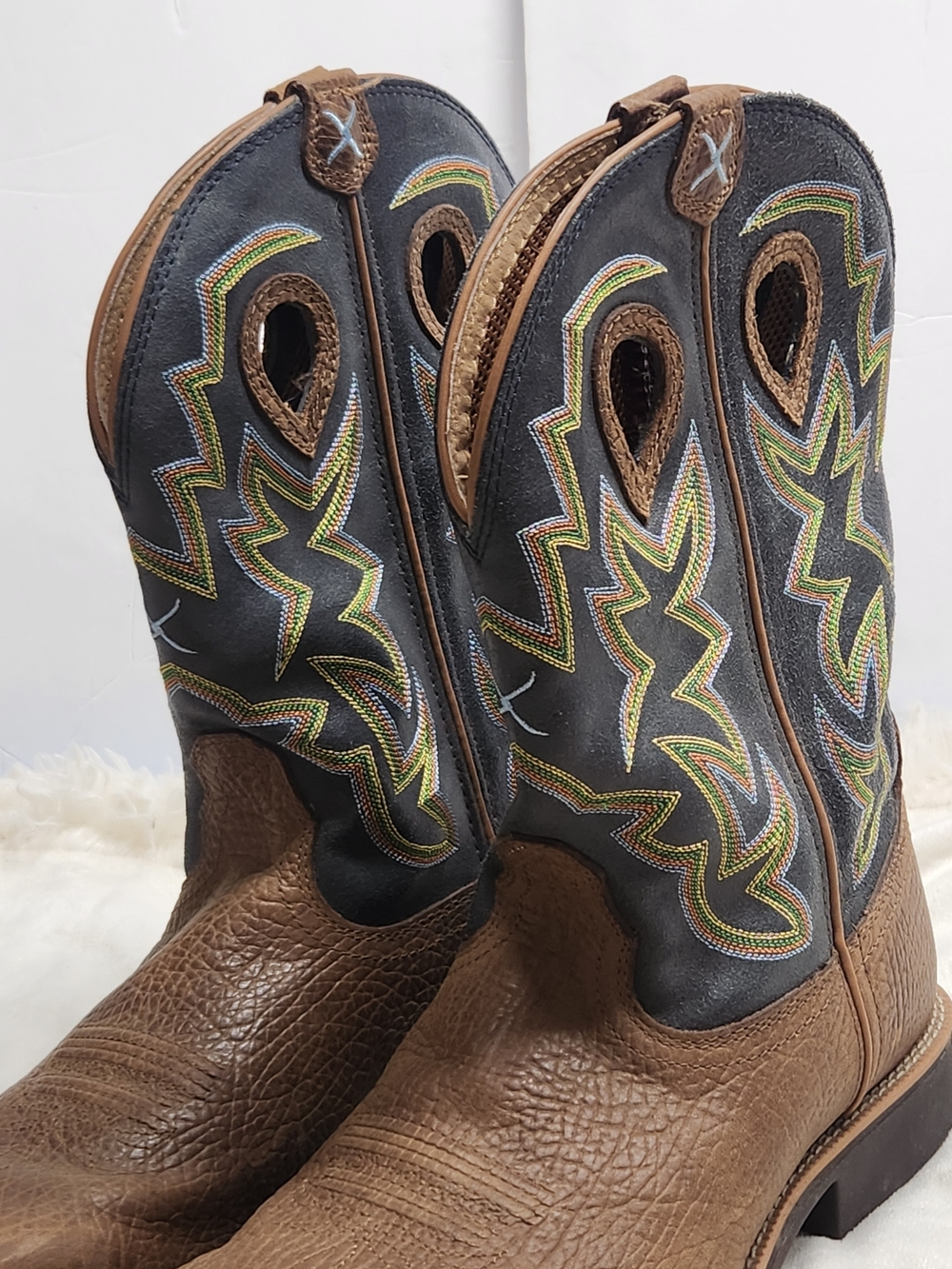 Ariat Twisted X boot Navy And Brown 11 EE